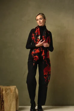 Hot One Hundred Stars Acer Black Wool Scarf