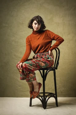 Hot One Hundred Stars Country Toile Berry Crepe Pants