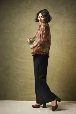 Hot One Hundred Stars Country Toile Berry Kimono