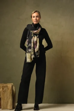 Sale One Hundred Stars Daisy Black Wool Scarf