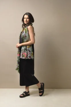Discount One Hundred Stars Eccentric Blooms Putty Scarf