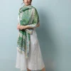 New One Hundred Stars Folk Flowers Green Scarf
