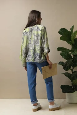 Discount One Hundred Stars Kew Etched Floral Fern Kimono