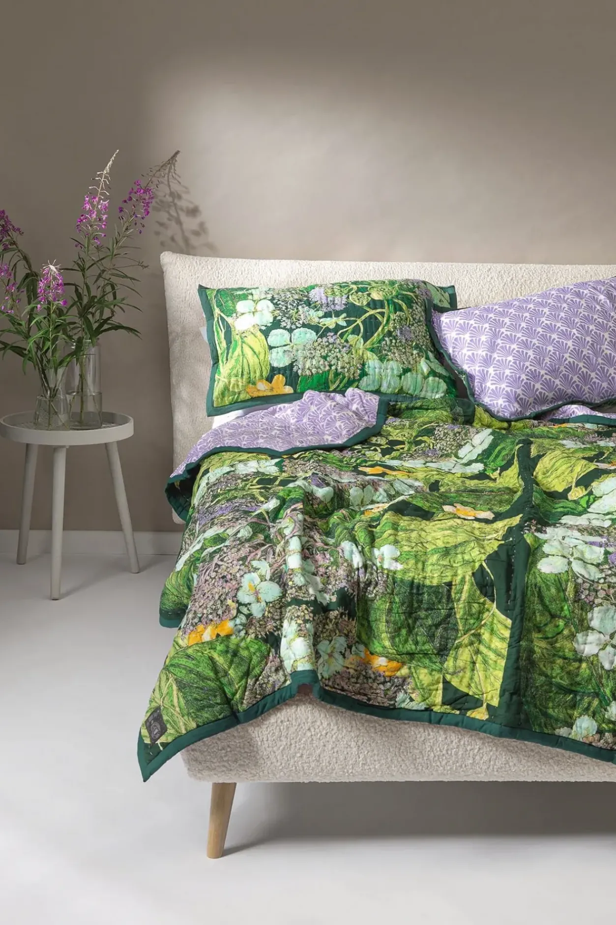 Discount One Hundred Stars Kew Hydrangea Lime Bedspread