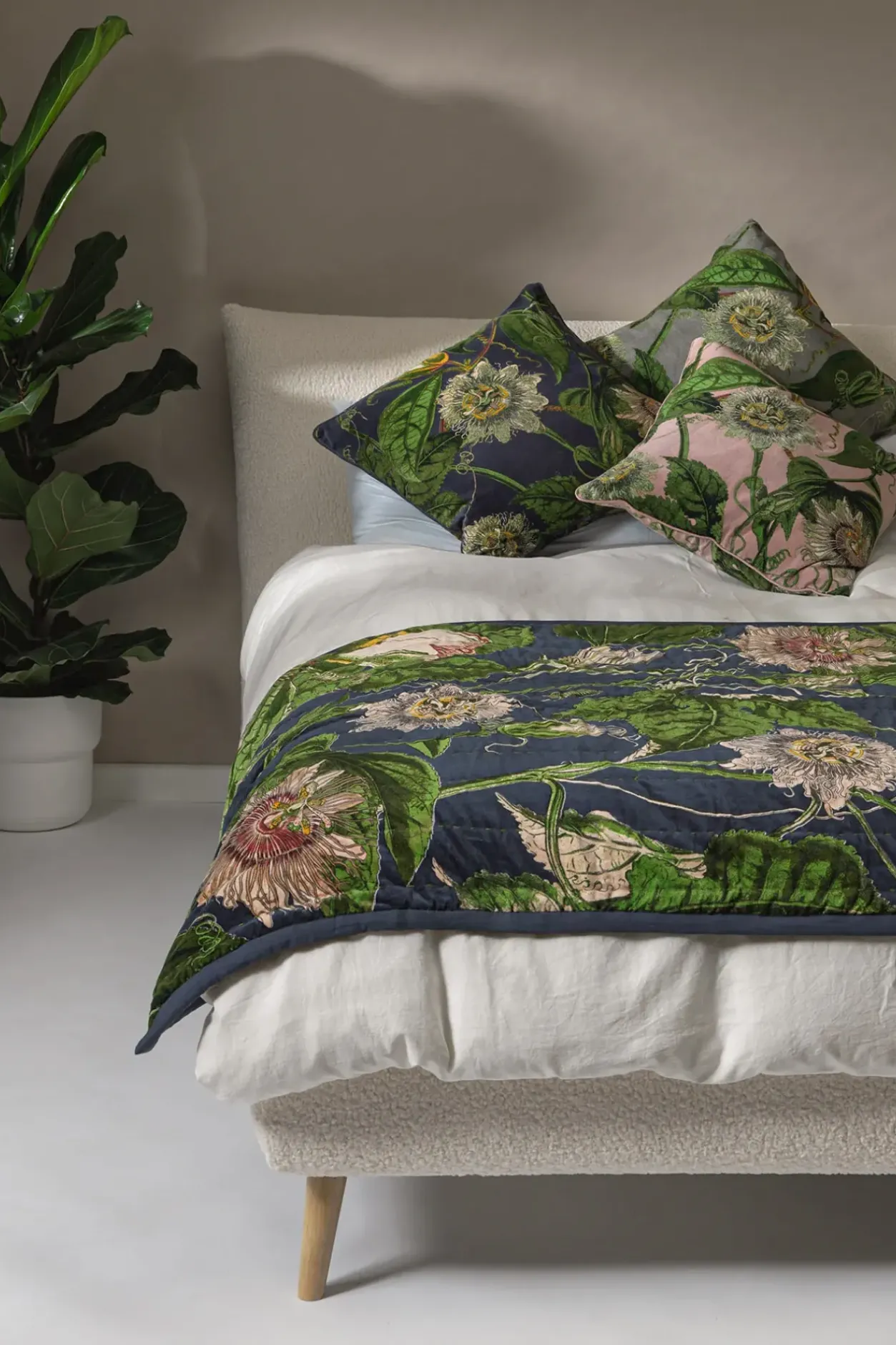 Clearance One Hundred Stars Kew Passion Flower Grey Velvet Throw