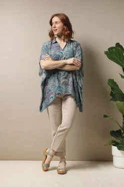 Hot One Hundred Stars Marbled Blue Tunic Top