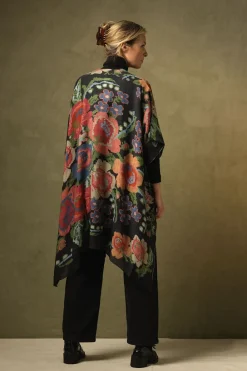 New One Hundred Stars Woven Flower Black Wool Throwover